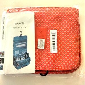 Sale!!! Travel Toiletry Pouch. NWT